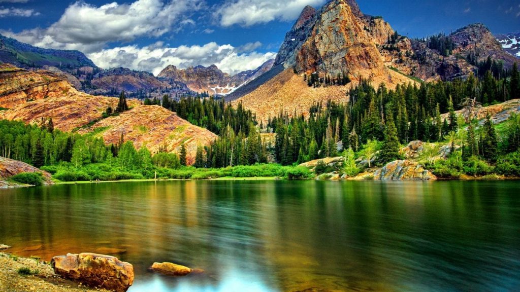 Lake & Mountain Wallpaper